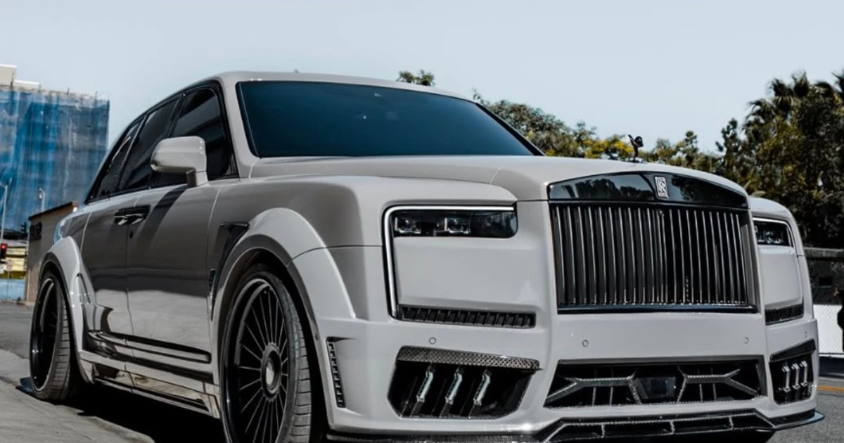 Rolls-Royce Cullinan Series II Black Badge gets the wide-body treatment