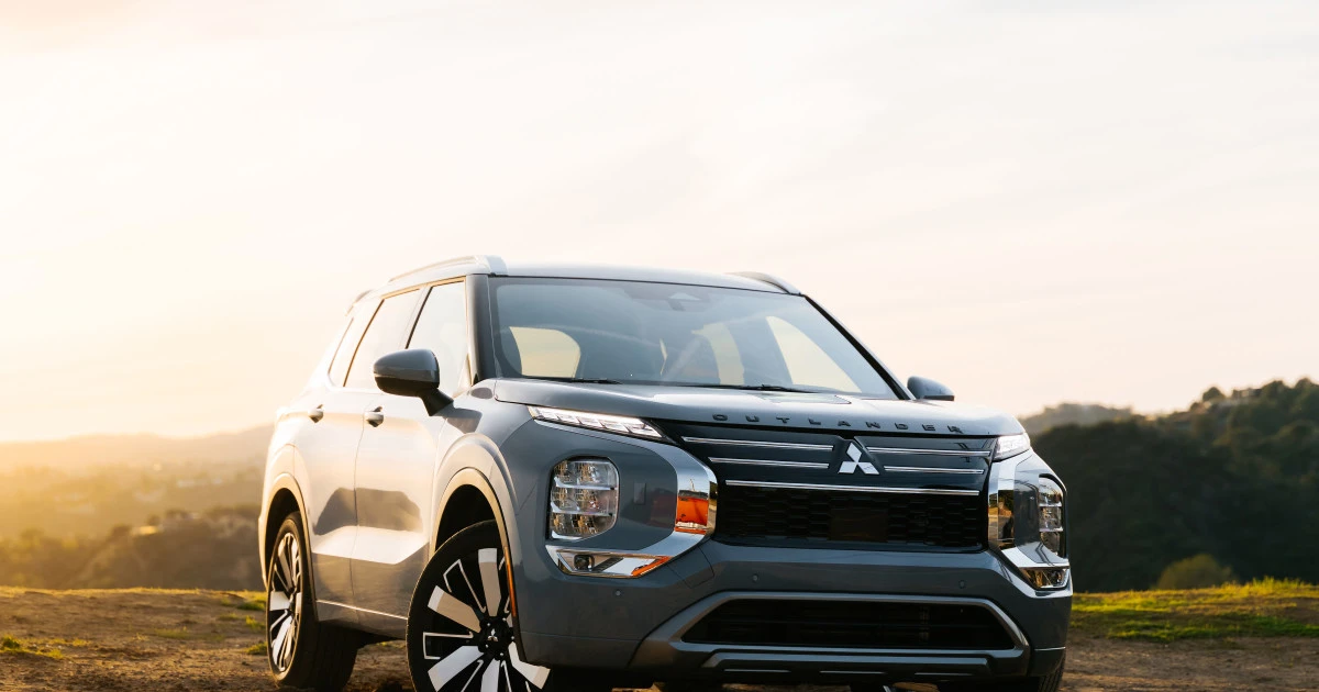 Mitsubishi Outlander Discounts Reach $12K Before 2026 Overhaul