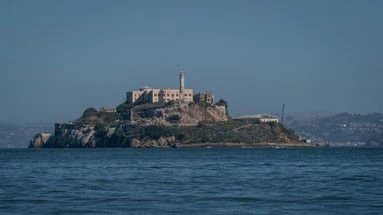 Alcatraz : est-il vrai que personne ne s'est jamais évadé de cette prison mythique que Trump veut rouvrir ?