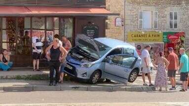 Une automobiliste de 88 ans percute des piétons à Besançon : cinq blessés, dont un grave