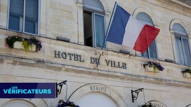 VÉRIF' - L'affichage du drapeau palestinien sur la façade d'une mairie est-il contraire à la loi ?