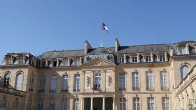 EN DIRECT - Nouveau Premier ministre : qui va choisir Emmanuel Macron ? L'annonce attendue ce vendredi