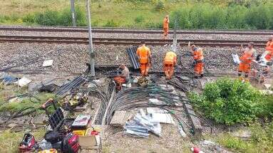 EN DIRECT - Sabotage à la SNCF : une amélioration de la circulation des TGV dès demain, découvrez les prévisions