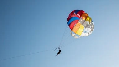 Un jeune homme de 21 ans meurt dans un accident de parachute dans l'Oise