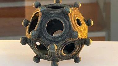 Le dodécaèdre, cet étrange objet romain qui intrigue les archéologues