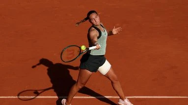 Roland-Garros : Diane Parry, dernière Française en lice, sèchement battue en huitièmes