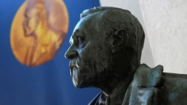 Prix Nobel : pacifiste et marchand d'armes, qui était réellement Alfred Nobel ?