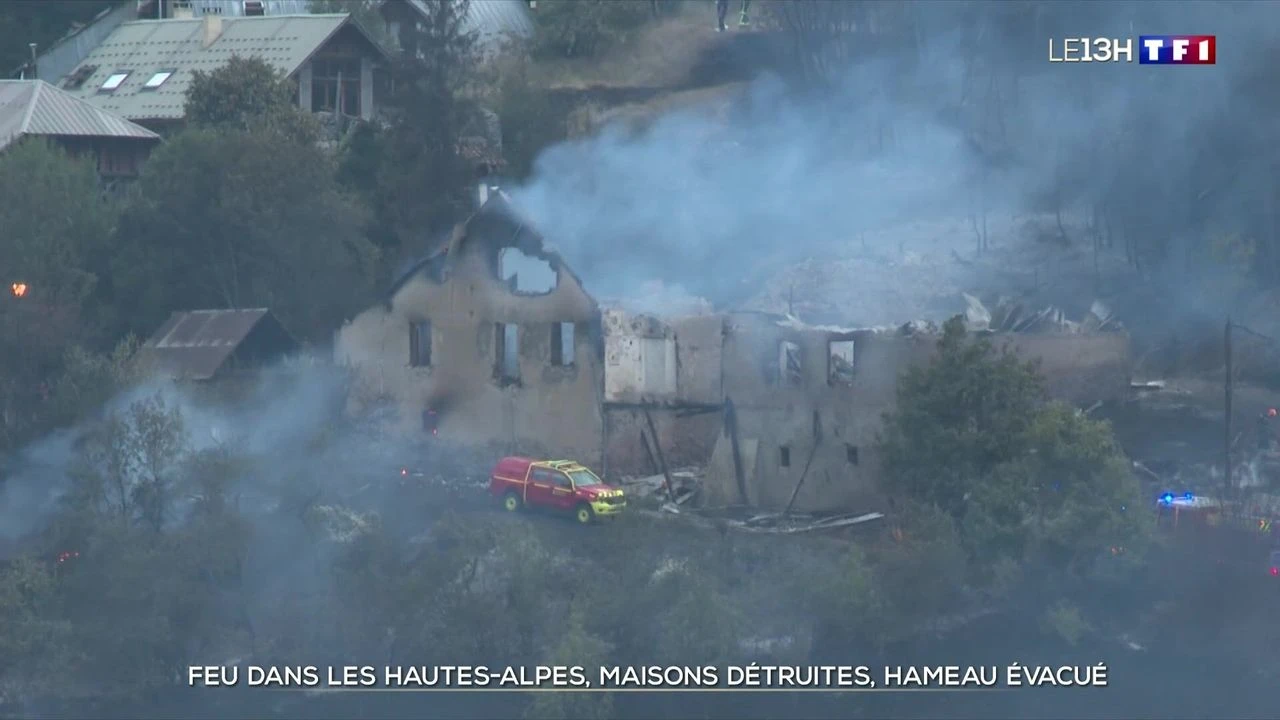 VIDÉO - Incendies dans les Hautes-Alpes : évacués en urgence, ils ont 