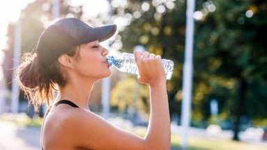 Trois exercices pour se renforcer sans trop d’effort pendant vos balades en vacances