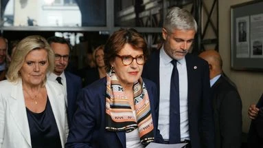 Siège barricadé, porte fermée et double des clés : récit d'une folle journée chez les Républicains