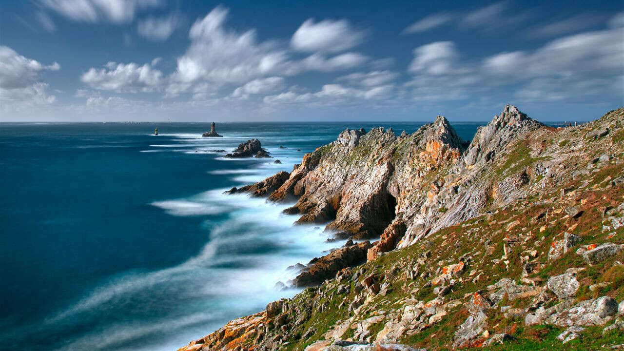 VIDÉO - Lutte contre le surtourisme : l'exemple radical de la pointe du Raz