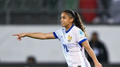 EN DIRECT - France-Angleterre : les Bleues face à un très gros morceau pour leur entrée en lice à l'Euro 2025
