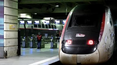 EN DIRECT - Grève du 18 septembre : vers une forte mobilisation, jusqu'à 900.000 manifestants attendus dans toute la France