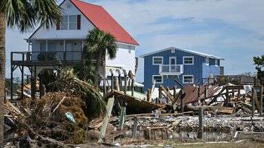 L'ouragan Milton en route vers la Floride, deux semaines après le passage dévastateur d'Hélène