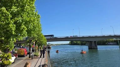 Essonne : un bus tombe dans la Seine, quatre personnes secourues