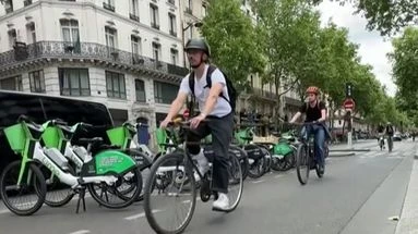 “On a peut-être atteint des limites” : ces villes où le vélo est roi