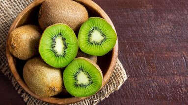 Et si le kiwi était le secret vitaminé pour un corps en pleine forme et une peau éclatante ?