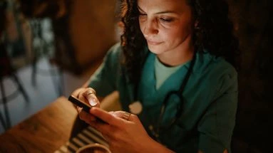 Des discussions vraiment privées : WhatsApp lance son mode IA 