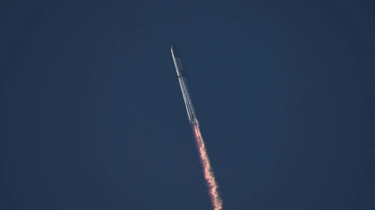 Après l'explosion de la fusée Starship, SpaceX dans le collimateur des associations de protection de l'environnement