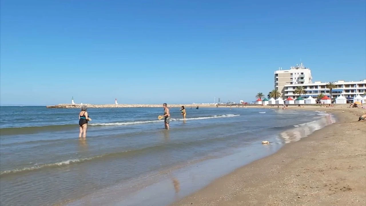 VIDÉO - Vacances : les premiers juillettistes en profitent déjà
