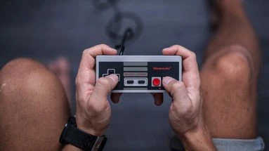 Lancement de la console Switch 2 de Nintendo en France : voici le portrait-robot du gamer français