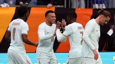 Coupe du monde 2026 : voici les maillots que porteront les Bleus pour la phase de groupes