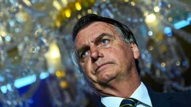 Brésil : l'ex-président Jair Bolsonaro transféré à l'hôpital pour de 
