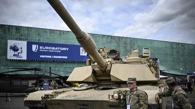 Salon de l'armement Eurosatory : la France interdit aux industriels israéliens de présenter des 