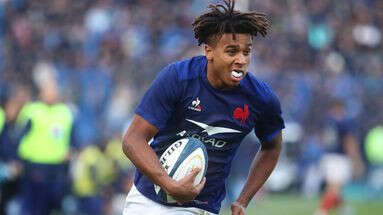 Tournoi des Six Nations : Théo Attissogbe, la nouvelle pépite du XV de France qui met Damian Penaud sur la touche