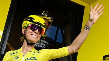 De l'or en VTT aux JO à la victoire sur le Tour, comment Pauline Ferrand-Prévot a réussi son pari en un an