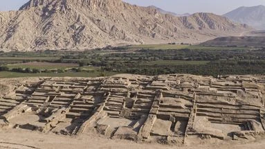 Pérou : une cité vieille de plus de 3.500 ans découverte par des archéologues