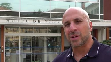 Délinquance juvénile : un maire des Yvelines impose un couvre-feu aux mineurs