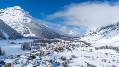 Bessans donne le départ de la septième étape de La Grande Odyssée Royal Canin 2026