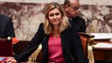 Pas de vacances pour les députés ? Yaël Braun-Pivet veut une session extraordinaire de l'Assemblée en juillet