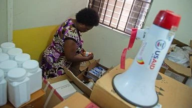 Sida : vers un retour 20 ans en arrière à cause de l'interruption de l'aide internationale américaine ?