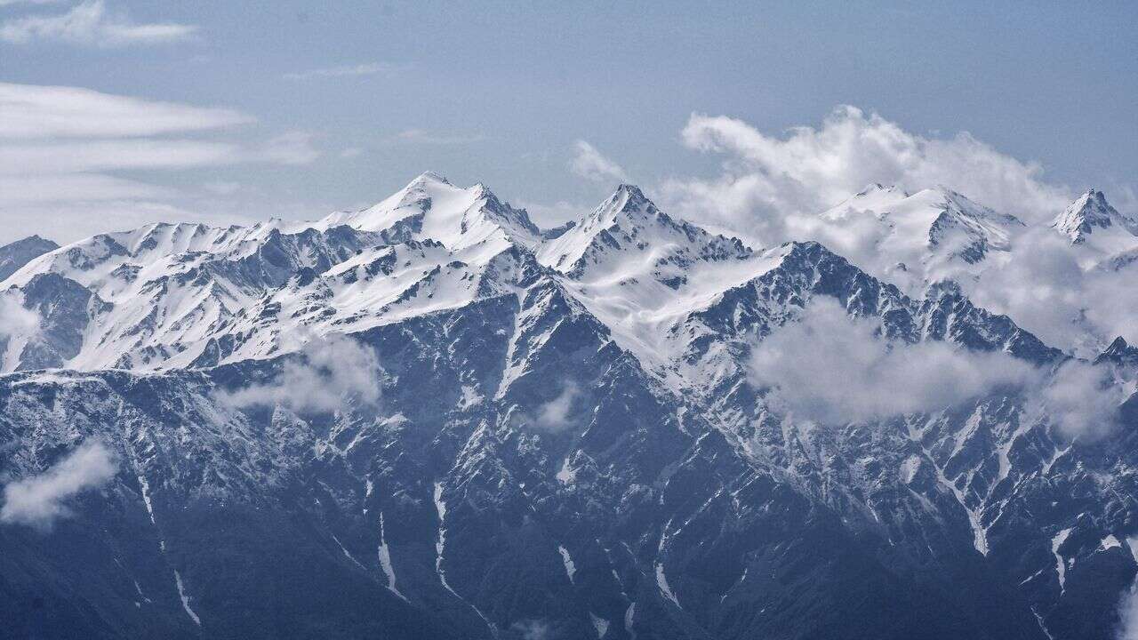 L'Himalaya victime d'une fonte spectaculaire qui touche désormais les plus hauts sommets du monde