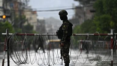 Népal : retour progressif au calme après la nomination d'une nouvelle Première ministre, des législatives en mars