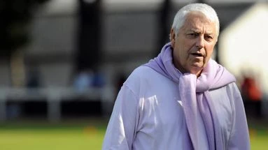 Journaliste sportif, PSG, maladie de Charcot... qui est Charles Biétry qui doit interpeller Emmanuel Macron sur TF1 ?