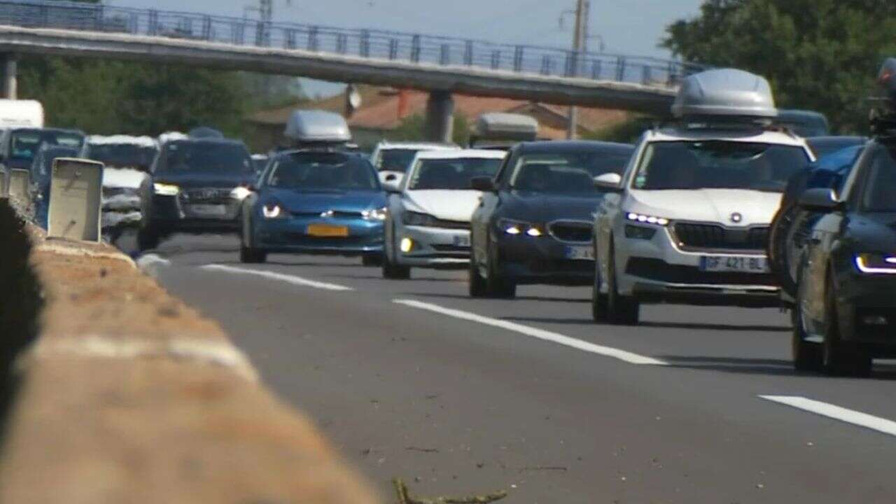 REPORTAGE - Grands départs : avec les vacanciers sur l'autoroute du soleil