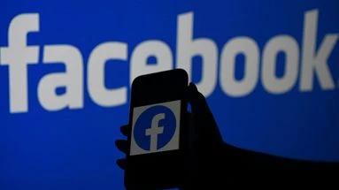 Avec Meta AI, Facebook analyse toutes les photos de votre smartphone sans que vous le sachiez ! Voici comment l'en empêcher