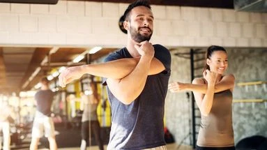 Comment bien s'échauffer avec un entrainement de sport pour éviter les blessures ?