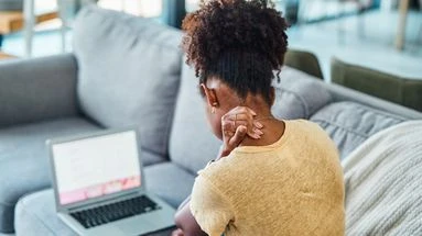 Ces gestes à mettre en place pour soulager et prévenir les tensions musculaires qui nous gâchent la vie