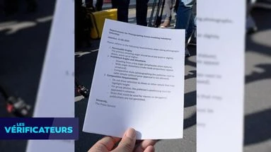 VÉRIF' - Volodymyr Zelensky a-t-il distribué une série de consignes à respecter avant de le photographier ?
