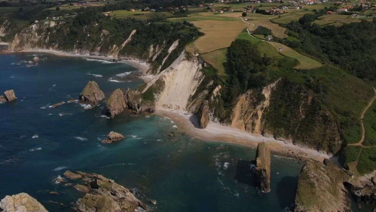 VIDÉO - Les Asturies : ce paradis vert sur la côte sauvage de l'Espagne