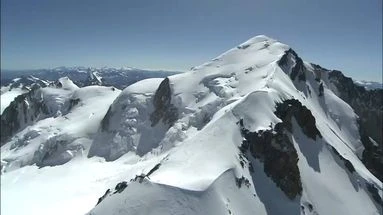 Ascension du Mont-Blanc : l'Italien Boffelli signe un nouveau record de vitesse, une semaine après le Français Védrines