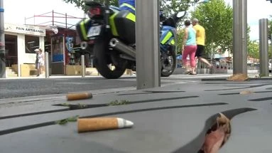 Jets de mégots de cigarettes : ces villes qui font payer plus de 1000 euros d'amende