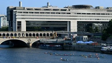 Dette publique : pourquoi la France n'est pas le seul pays à voir ses taux d'intérêt grimper