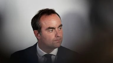 Programmation militaire : le Sénat supprime une rallonge budgétaire, Sébastien Lecornu appelle le Parlement à 