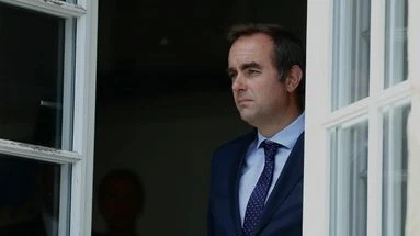 Les concessions que Sébastien Lecornu devra faire s'il souhaite survivre à Matignon