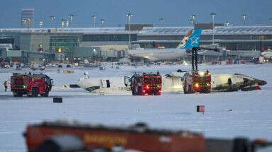 Un avion se retourne à l'atterrissage à Toronto : 